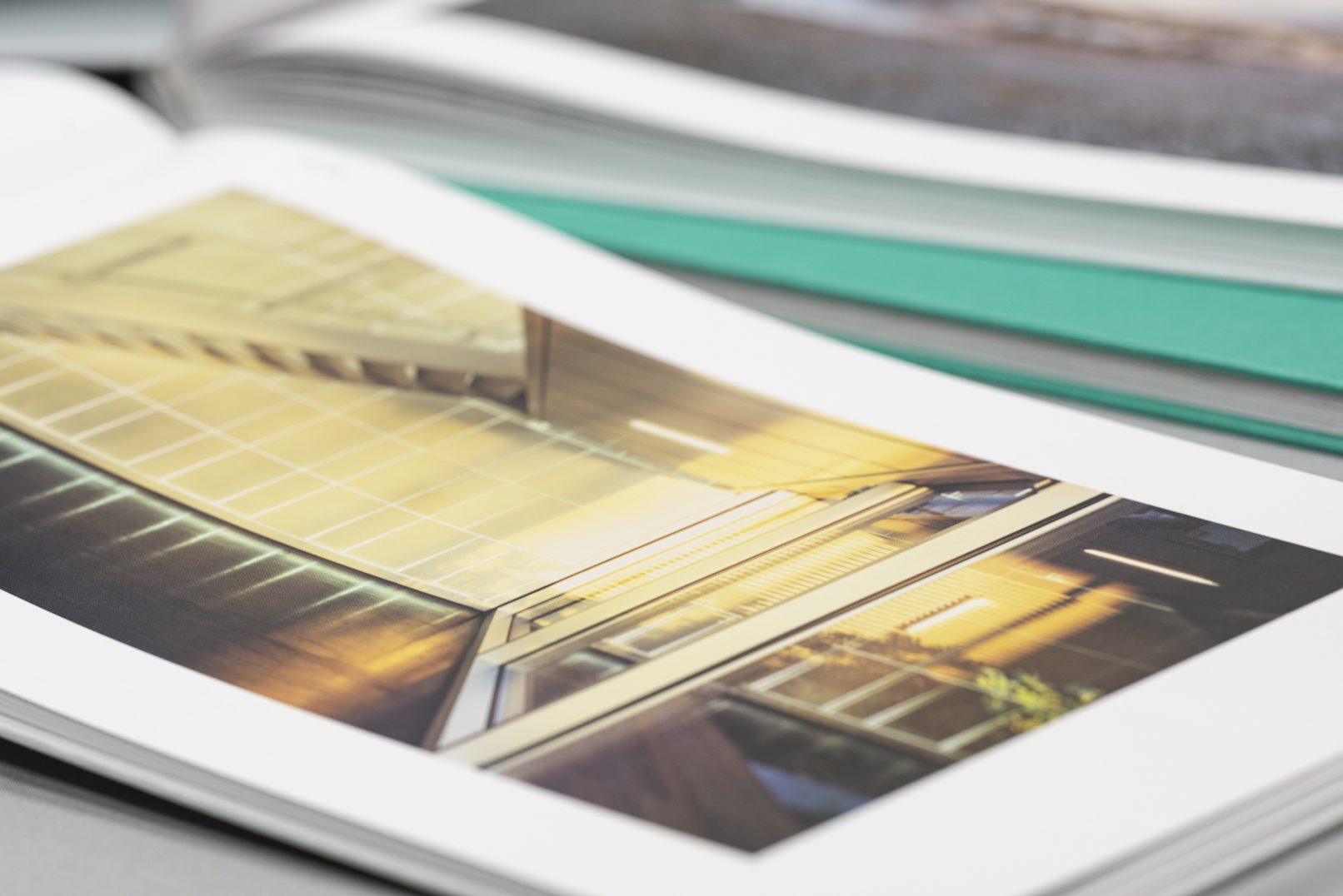 Detailaufnahme aus der Publikation Marc MImram through the lense of Erieta Attali