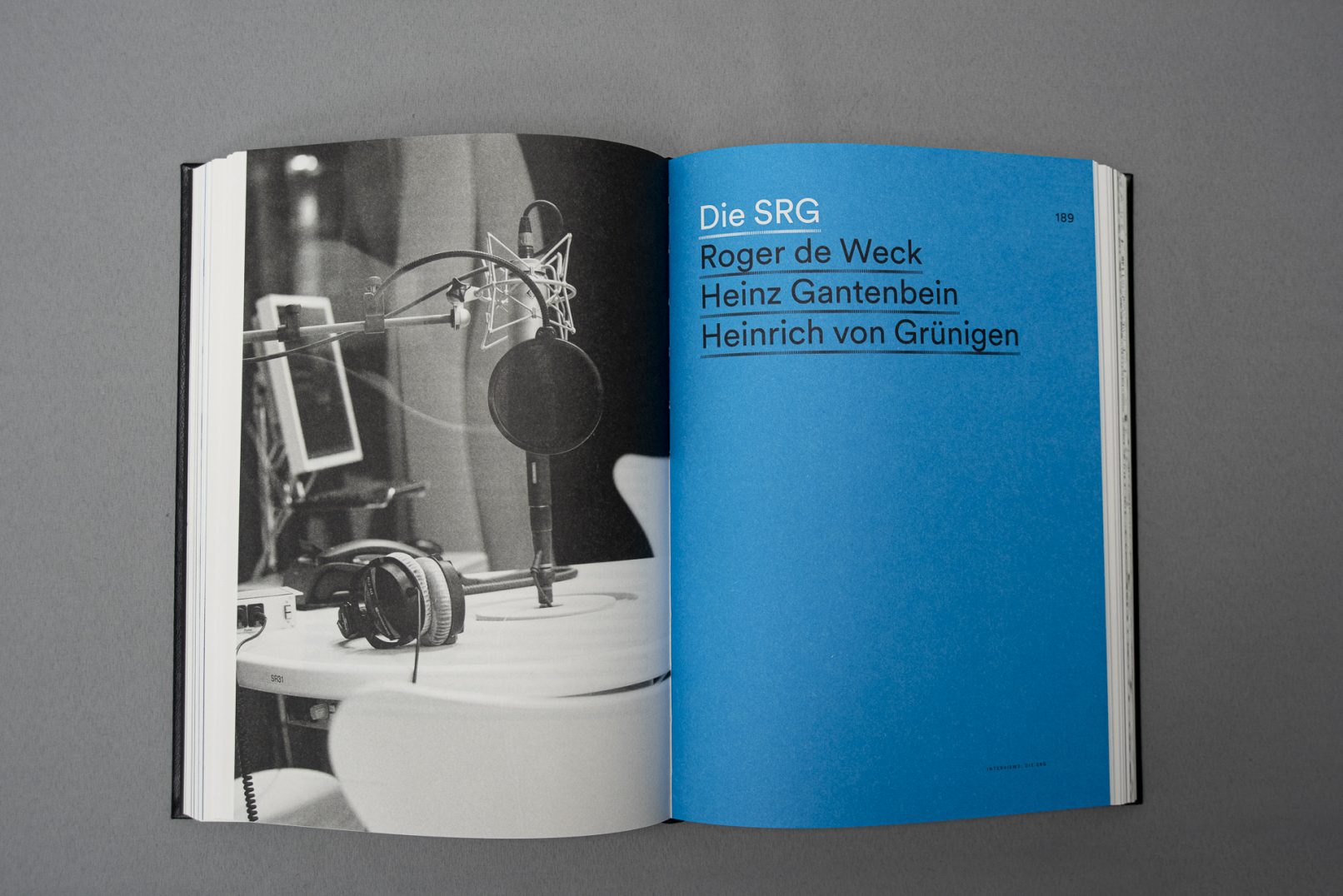 Doppelseite aus der Publikation On Air, gedruckt im Offsetdruck auf Munken Print White mit 1,5-fachem Volumen.